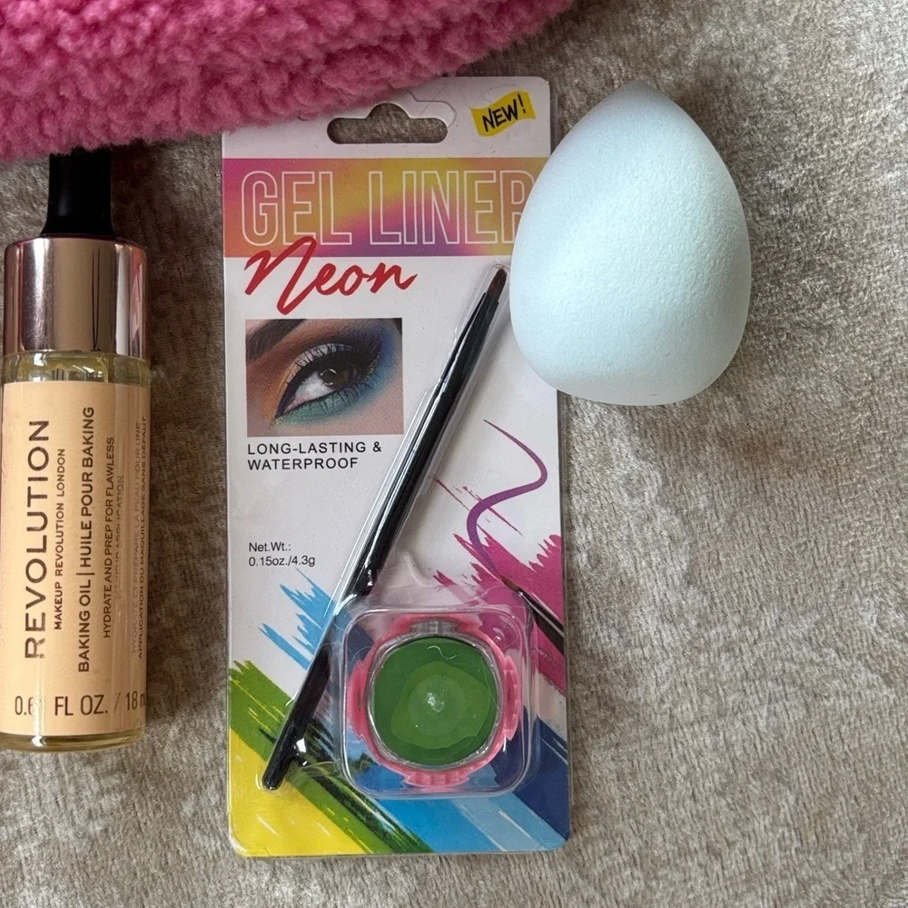 Makeup Revolution Set Foundation Baking Powder Oil Creator Bright Lights Palette